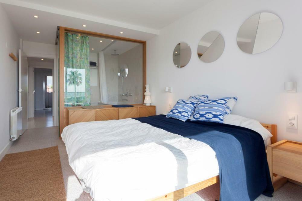 Gava Mar- Castelldefels Beachfront Apartment- Direct Access To The Beach Exterior foto