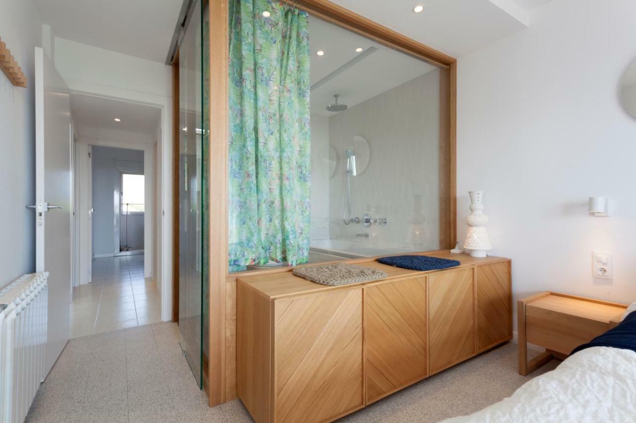 Gava Mar- Castelldefels Beachfront Apartment- Direct Access To The Beach Exterior foto