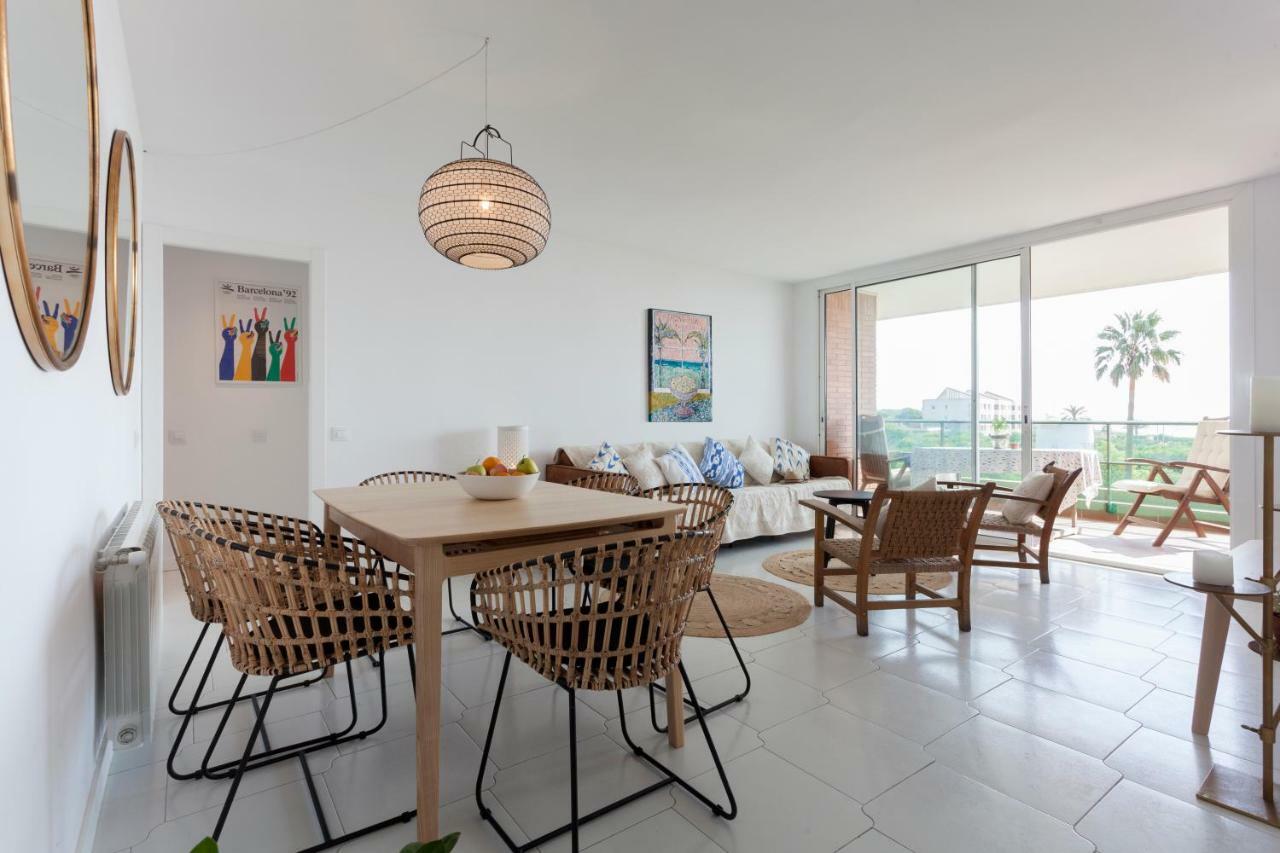 Gava Mar- Castelldefels Beachfront Apartment- Direct Access To The Beach Exterior foto